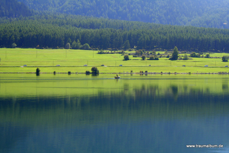 Aqua Stille auf dem Reschensee