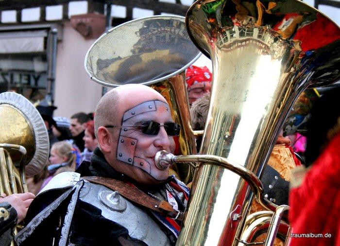 Musik! Zwo! Drei! Vier! Jetzt kommt Stimmung auf!